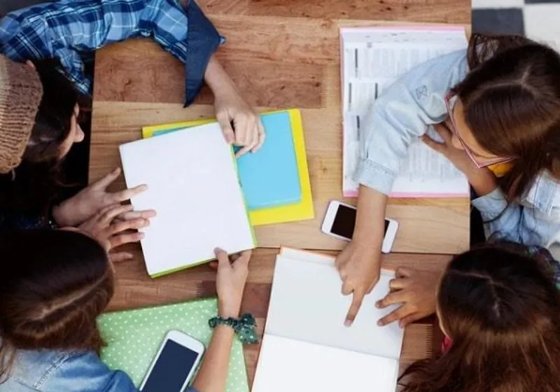 thiếu số 8 trong biểu đồ ngày sinh